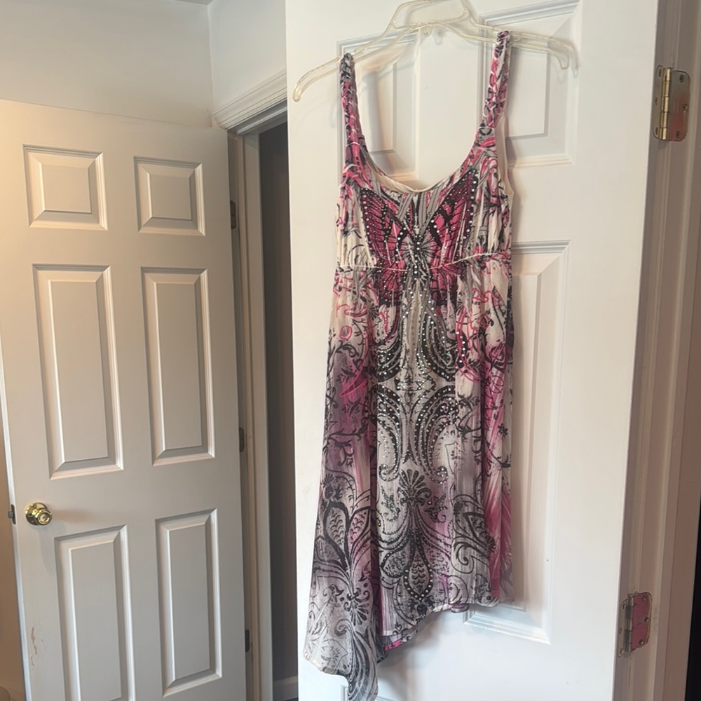 Elegant Pink and Black Patterned Dress
